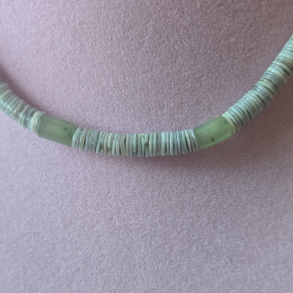 Vintage America Elegant Gray Necklace - Picture 4 of 5